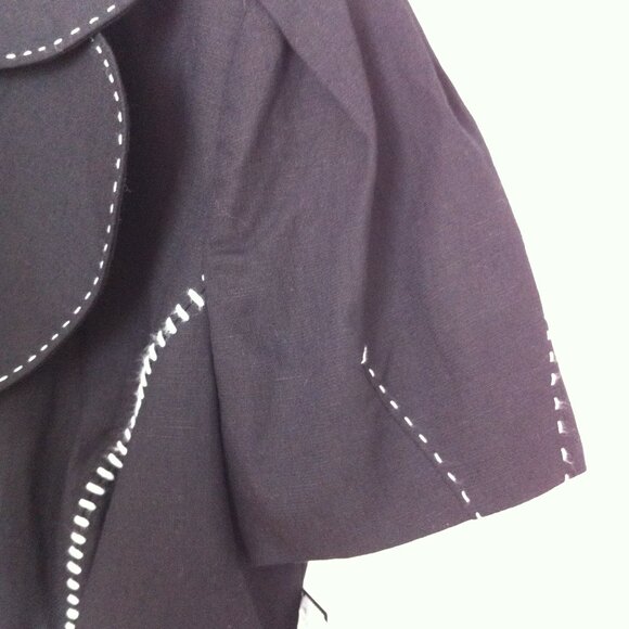 Le Chateau Black Blazer with Notched Lapel and Decorative Stitching - Picture 10 of 11
